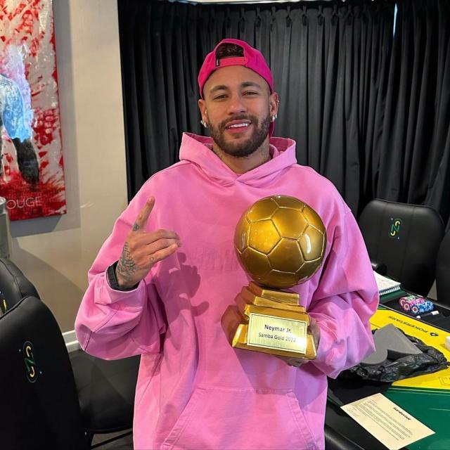 1675725984560056885.jpg neimaer.jpg